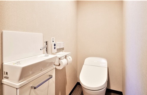 Naha House | JapaneseWestern style room with 2 beds Opening a / Naha Okinawa