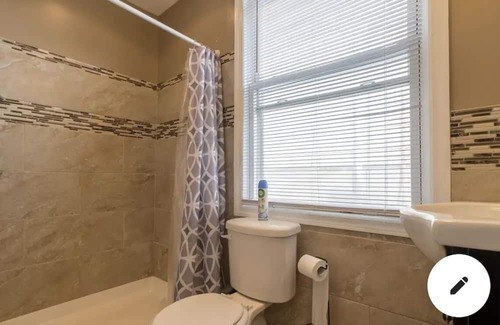 Newark Apartment | Crawford apt #2