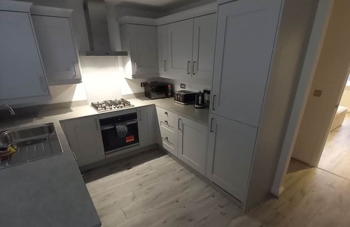Crawcrook House | Beautifully presented 3 bedroom house. 5 miles from Newcastle city centre.