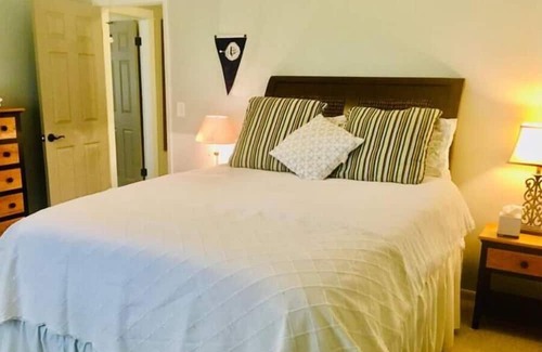 St. Augustine South House | Spacious 4 BR Home Near Mantanzas River Nature Park, Easy Access to DT & Beaches