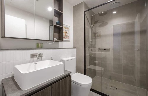 Flemington Apartment | The Ascot Edgy Urban Flair in Flemington