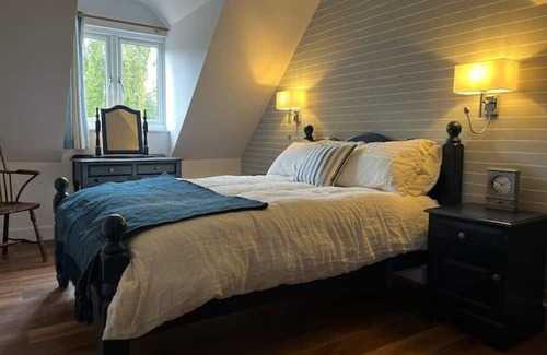 West Mersea Apartment | Secluded Retreat - in the heart of the Anchorage