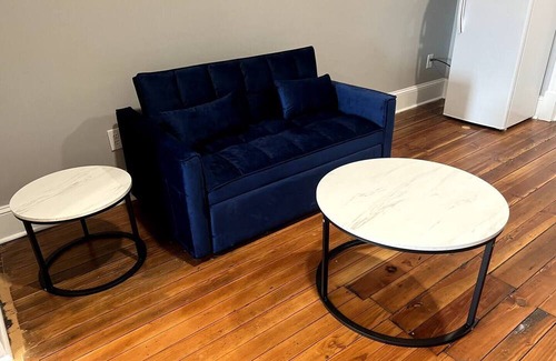 Staunton Apartment | The Sundog - Comfortable and Peaceful Studionn