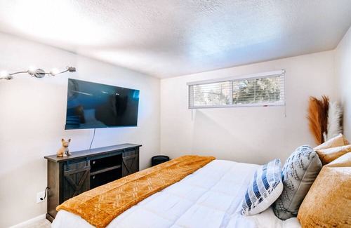 Salt Lake City Apartment | Mr Sunny: Entire home in Salt Lake City, Utah 2 Bed 1 Bath