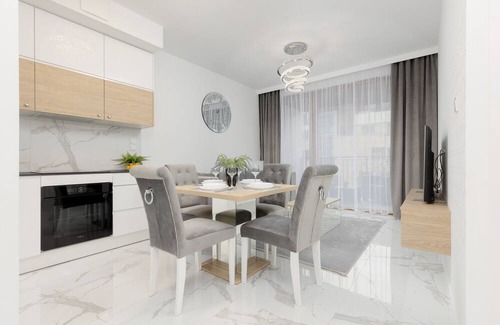 Wilanow Apartment | Sarmacka Apartment Warsaw by Renters