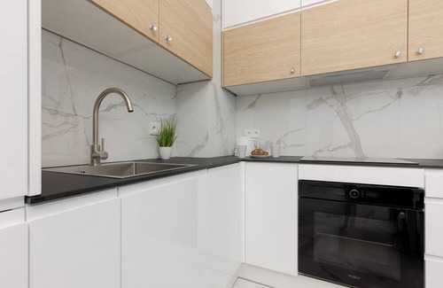 Wilanow Apartment | Sarmacka Apartment Warsaw by Renters