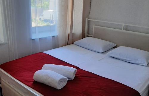 Erebuni Bed & Breakfast | Hotel erebuni plaza