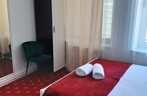 Erebuni Bed & Breakfast | Hotel erebuni plaza