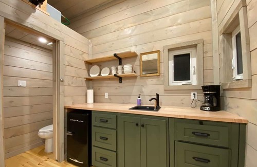 Chatsworth Cabin | Cozy Little Cabin in the Pines