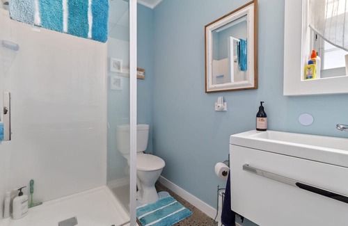 Whangamata House | Harbour View Cottage