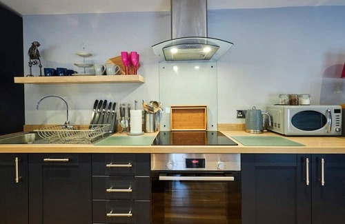 South Charlton House | Host & Stay | Ocean Blue Lodge
