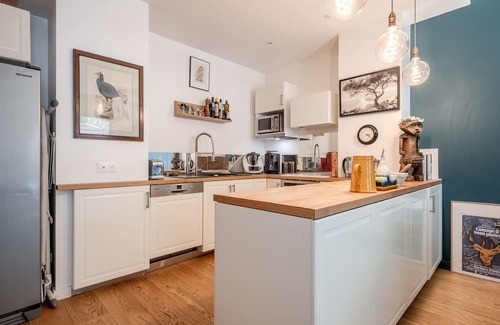 Billancourt–Rives de Seine Apartment | Tranquility Terrace, by Veeve