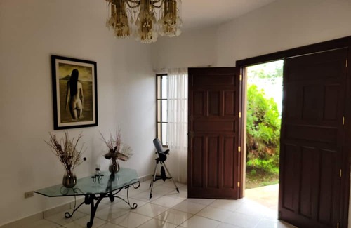Managua House | Casa Entera con Alberca en las Colinas Managua, Apta Para Familias