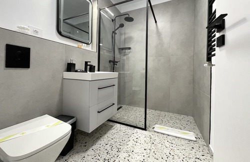 Sinaia Apartment | Green Charm Studio with private parking