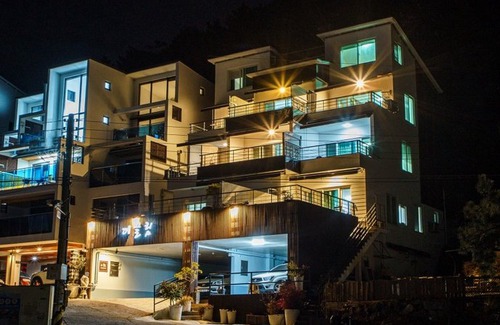 Geoje House | Geoje Island The Climb Spa Pension
