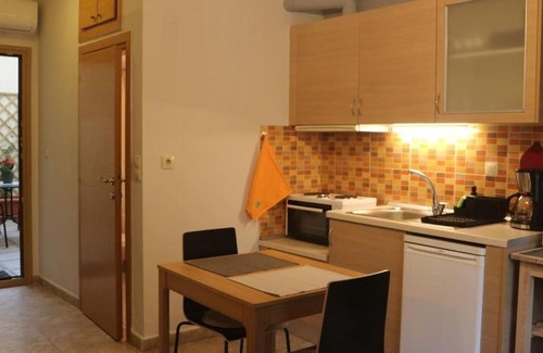 Agios Pavlos Apartment | Quiet Urban Studio with Private Backyard