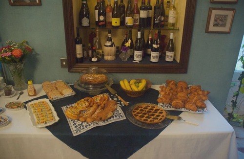 La Rochefoucauld Bed & Breakfast | Le Clos des Cèdres b&b