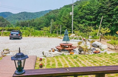 Wonju House | Wonju Gamaksan Hwangtobang Pension