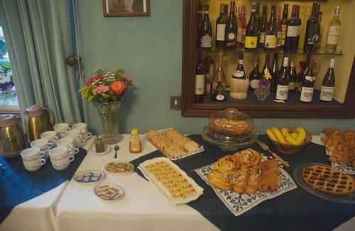 La Rochefoucauld Bed & Breakfast | Le Clos des Cèdres b&b