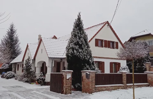 Zalakaros Apartment | Négy Évszak Apartmanház