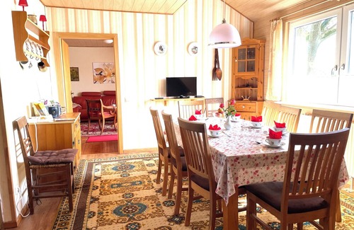 Schneeheide House | Idyllically situated small farm with horse breeding