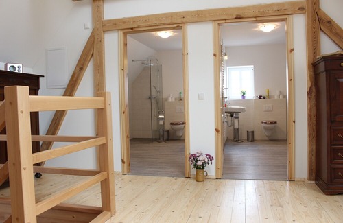 Crostwitz Apartment | Cozy accommodation in the Vierseithof in an idyllic, rural location