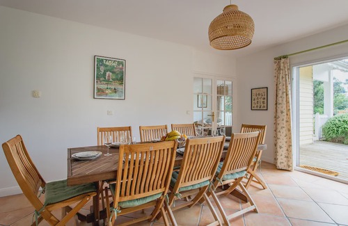 Le Canon Villa | Villa with swimming pool 2 min walk from the beach