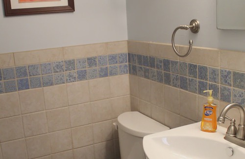 Bellepoint House | Stillwater on the New- Riverfront, New River Gorge - 5BR/2BA, Wi-Fi, Huge Porch