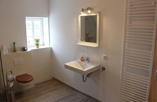 Crostwitz Apartment | Cozy accommodation in the Vierseithof in an idyllic, rural location