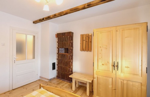 Horea Cabin | Rustic & cozy 5 bedroom Cabin - in the heart of Apuseni Mountains