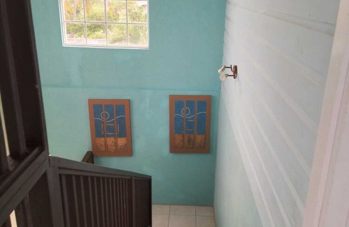 Fortescue Apartment | 1 bdrm apartment with atlantic ocean views, beach 4mins