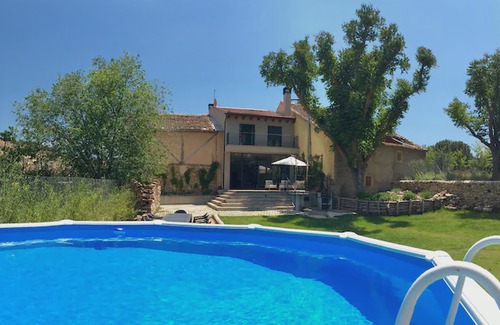 Pradena Cottage | House the three walnuts