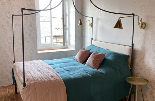 Haimps House | Stunning ‘Maison de Maitre’ with Private Pool, Near Cognac. Sleeps 10