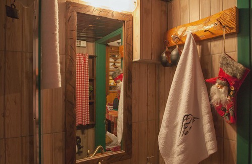 Eptalofos Ski Chalet | Dandy Villas Agoriani - Chalet Iris- Fireplace - Up to 6