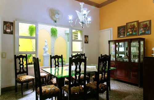 Santa Clara House | Hostal Yakelyn