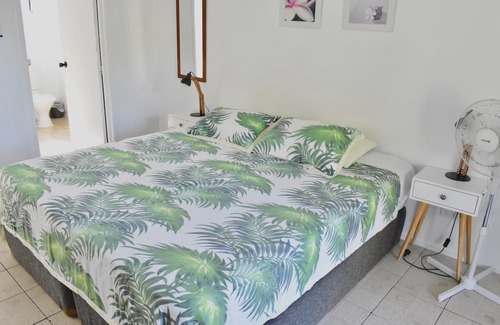 Takitumu District Apartment | MM Studio 1 - Great Value for Stunning Beach