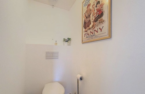 Les Lecques Apartment | Beachside Luxury Apartment with Pool Access