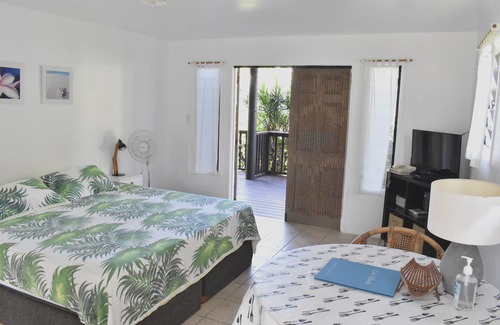 Takitumu District Apartment | MM Studio 1 - Great Value for Stunning Beach