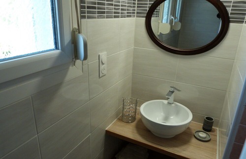 Vilosnes-Haraumont Cottage | Peaceful Country House with River Views, Near Verdun - Sleeps 5