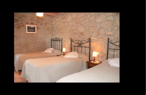 Casserres House | Casa Cisero - Newly renovated villa with pool & lots of activities