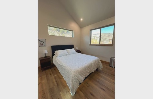 Columbine Lake Apartment | Private Mtn Room 1/4 mi from Purgatory. Come ski or ride!
