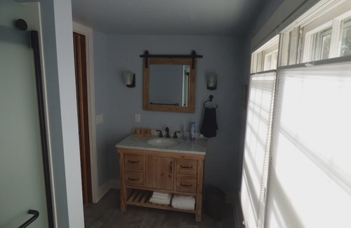 Cazenovia House | Charming 5 Bedroom, 2 Bath House in the Village, 2 Blocks from the lake.