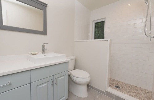 Macatawa House | Beach View Cottage - On the Lake