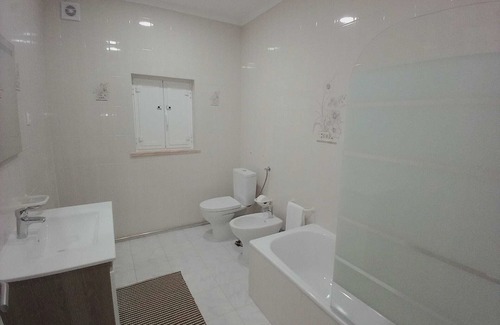 Lourinha House | Feather House
