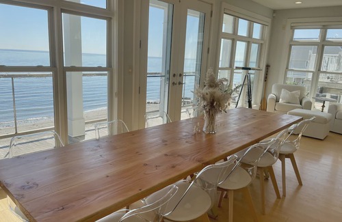 Devon House | Luxurious, Direct Oceanfront Home with Private Beach