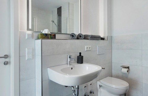 Meßkirch Apartment | Holiday Apartment Donautal with Wi-Fi, Balcony, Shared Garden