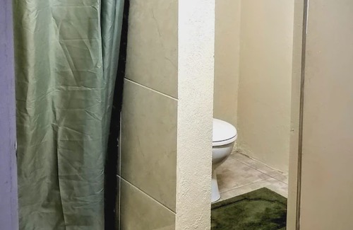Corinthe House | Safe, cozy Creole Cottage. Off the beaten path, and close to everything.