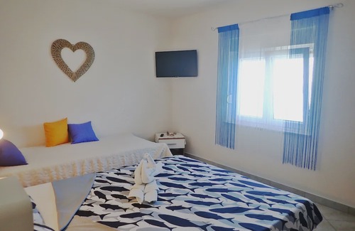 Tribanj Apartment | Apartment for 2-3 persons directly on the beach