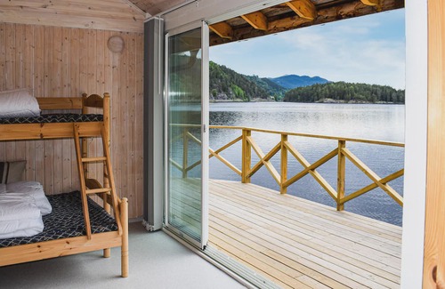 Kviteseid House | Lovely Home In Vråliosen With Sauna