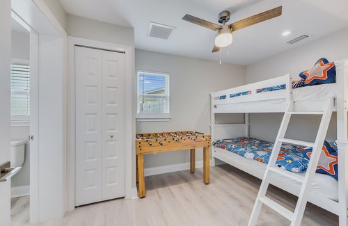 Seacoast Shores House | Beachside Private Pool/Yard Kid&Pet Friendly. 3 min from the Beach